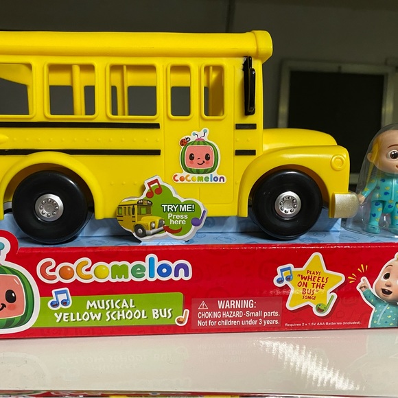 Cocomelon Musical Yellow School Bus - Picture 2 of 2